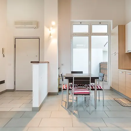 Maurizio Apartment
